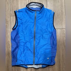 Mountain Hardwear Women’s Blue and Gray Running Vest size Medium